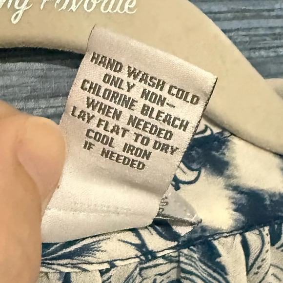 Soft Surroundings Button Shirt Blouse Medium Cream Blue - Picture 6 of 7